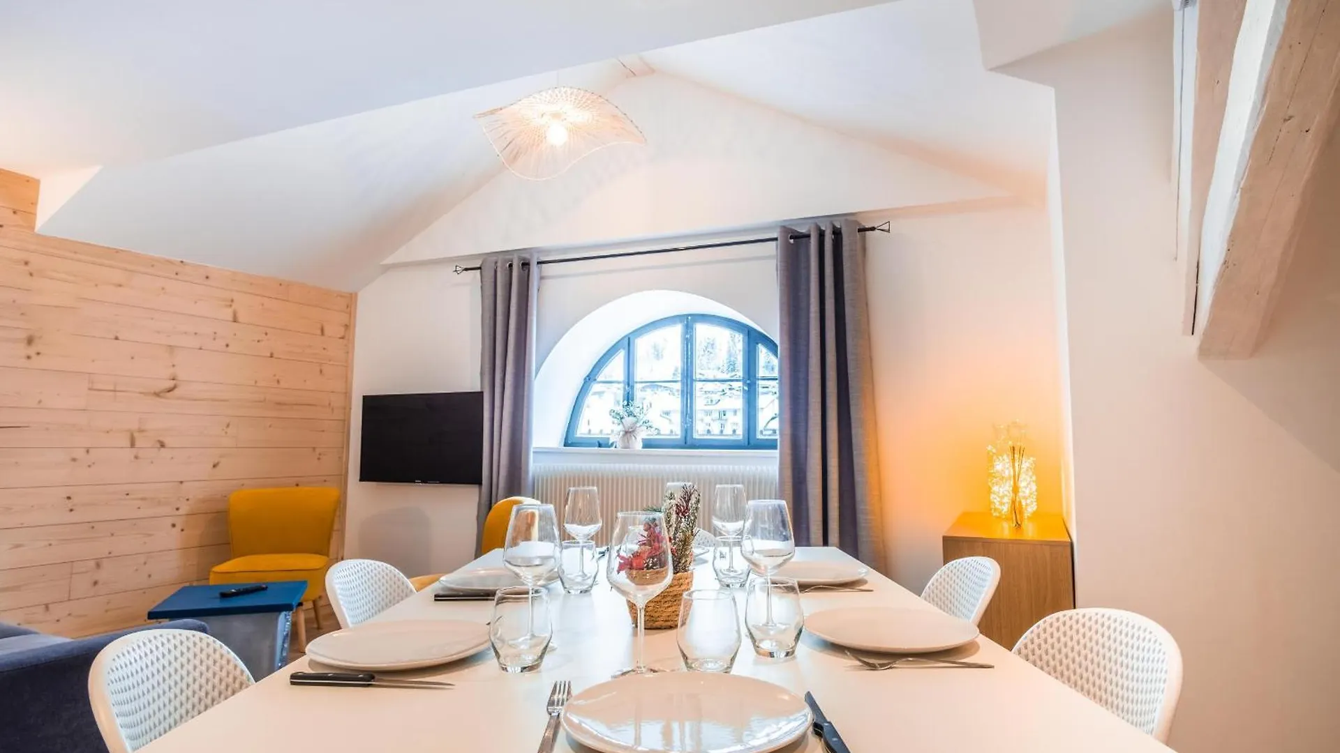 Apartment Chamone- Appartement Moderne - Hypercentre - Vues Chamonix