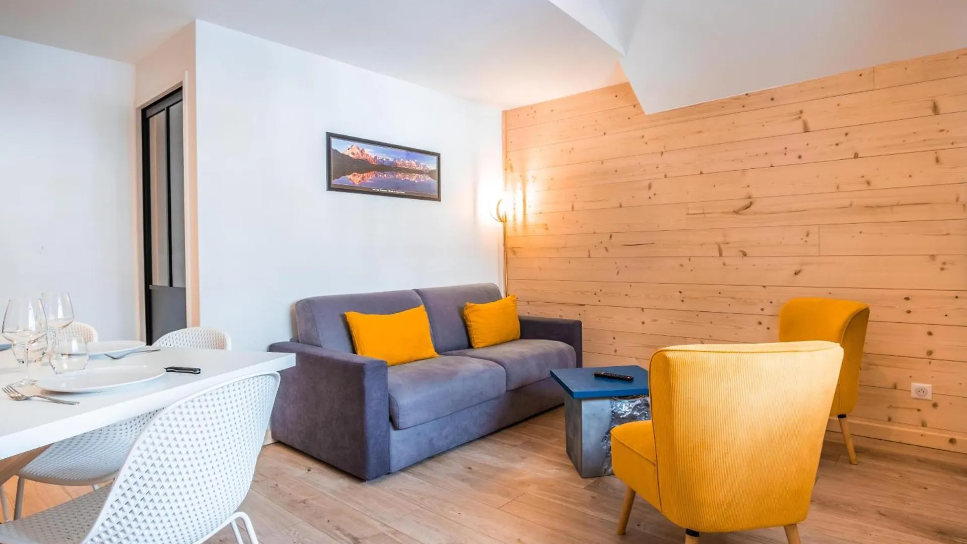 Chamone- Appartement Moderne - Hypercentre - Vues Chamonix 0*,