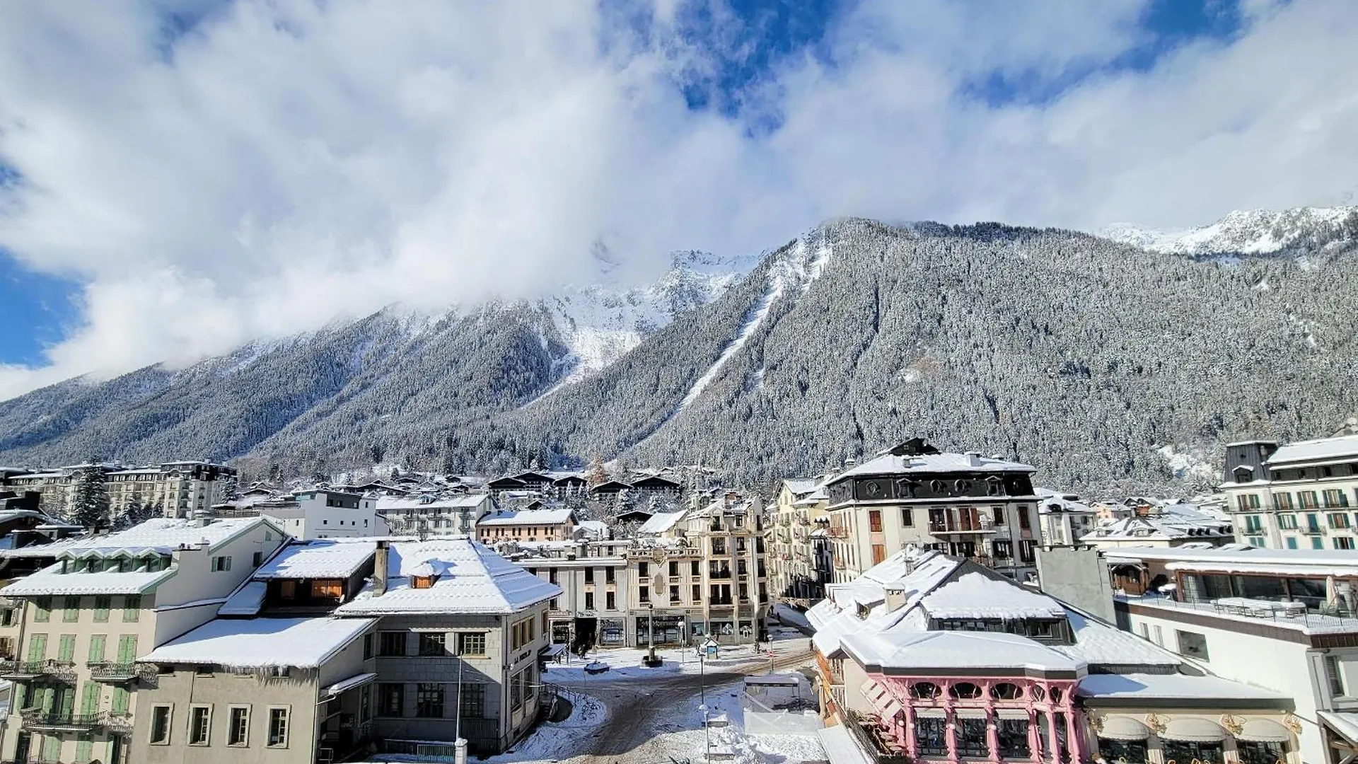 Chamone- Appartement Moderne - Hypercentre - Vues Chamonix